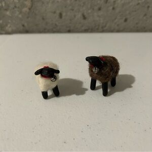 Shaker Village Handcrafted Wool Sheep